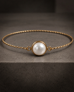 Perlen Armreif Gold, Perlenschmuck Damen, Vergoldeter Edelstahl Armreif, Schmuck Geschenk für Freundin, Geschenk für Frauen zum Geburtstag